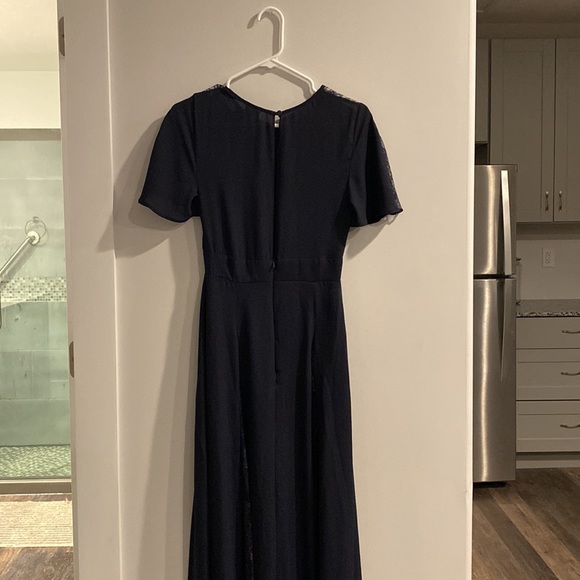 ASOS DESIGN Bridesmaid maxi dress with lace insert panels - OUT OF STOCK ONLINE - Picture 3 of 4